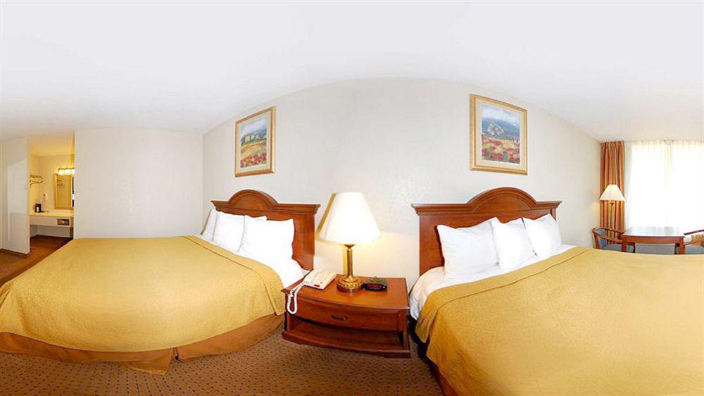 Econo Lodge Douglas Kültér fotó