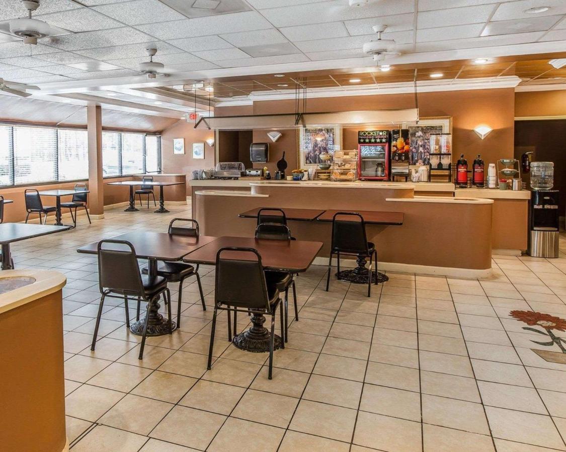 Econo Lodge Douglas Kültér fotó