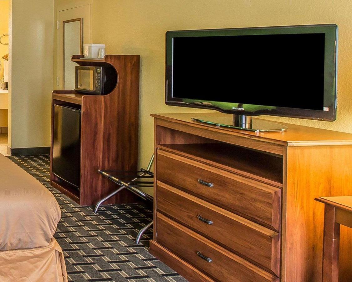 Econo Lodge Douglas Kültér fotó