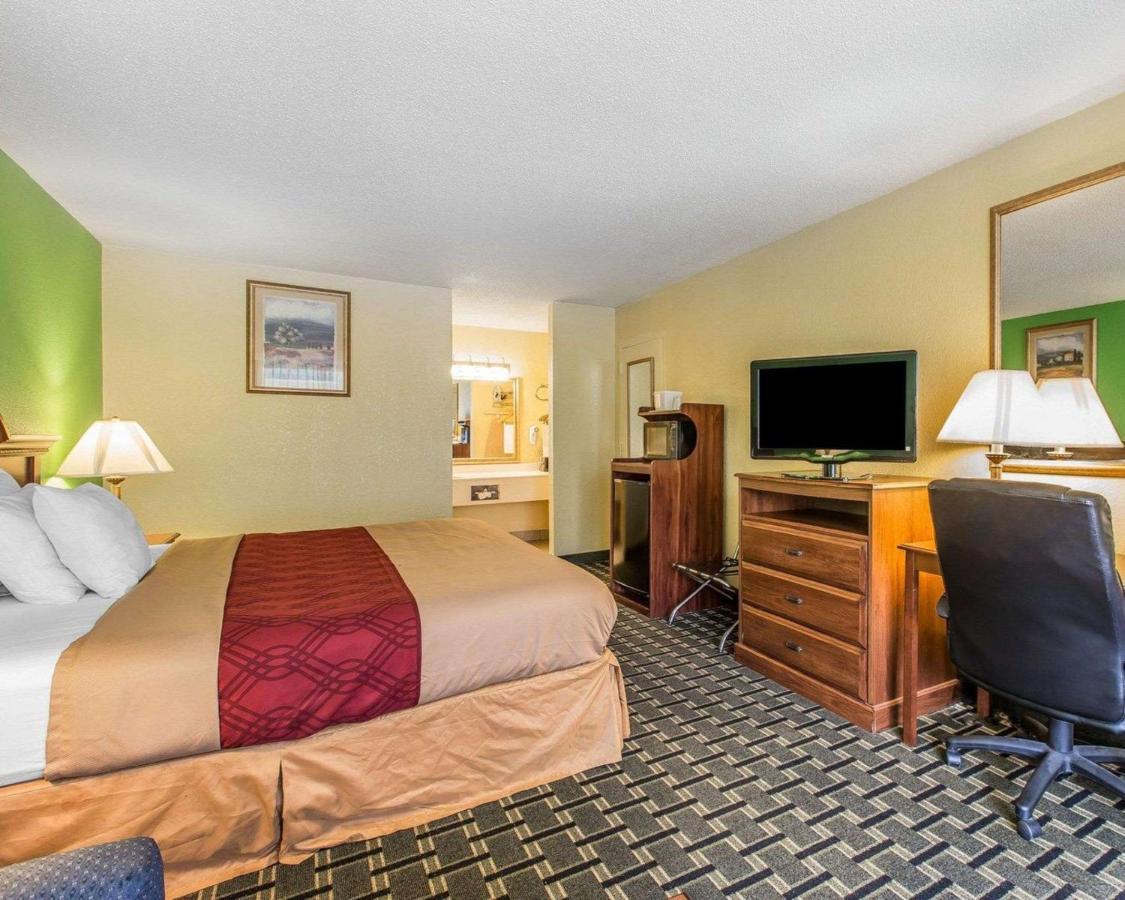 Econo Lodge Douglas Kültér fotó